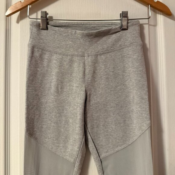 ⭐️ $5, spend over $20 - Forever 21 Sheer Mesh Inset Ribbed Leggings in Grey - Picture 2 of 12